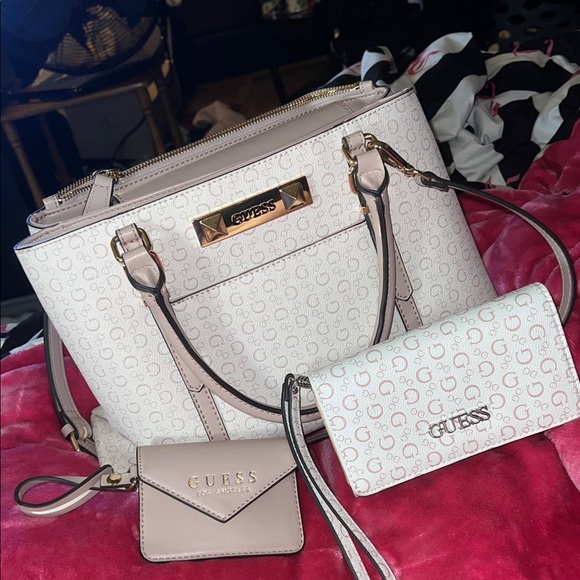 GUESS Women's Pink and White Satchel Set - Picture 1 of 16
